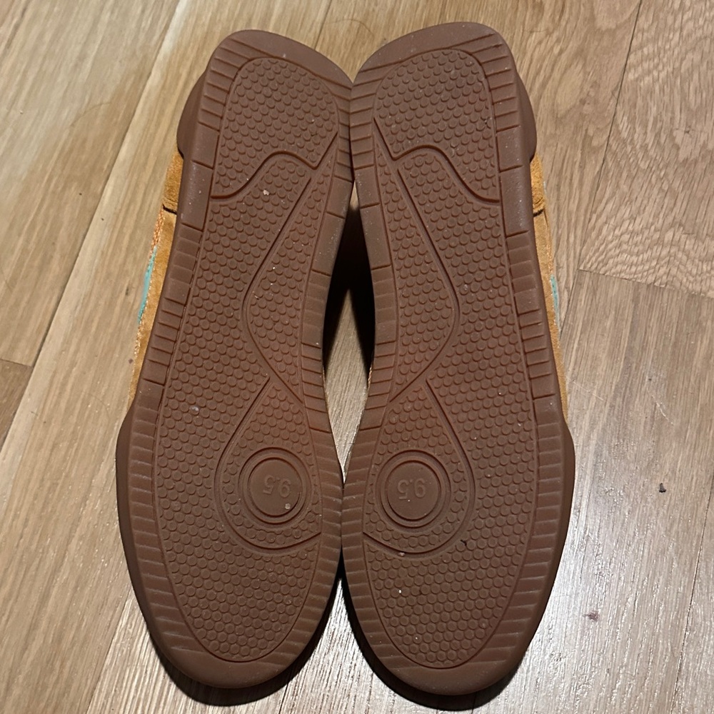 Steve Madden Orange and Mint Athletic Shoes - Picture 3 of 3